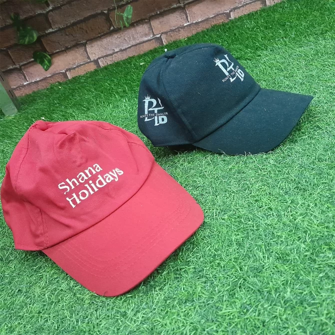 Caps